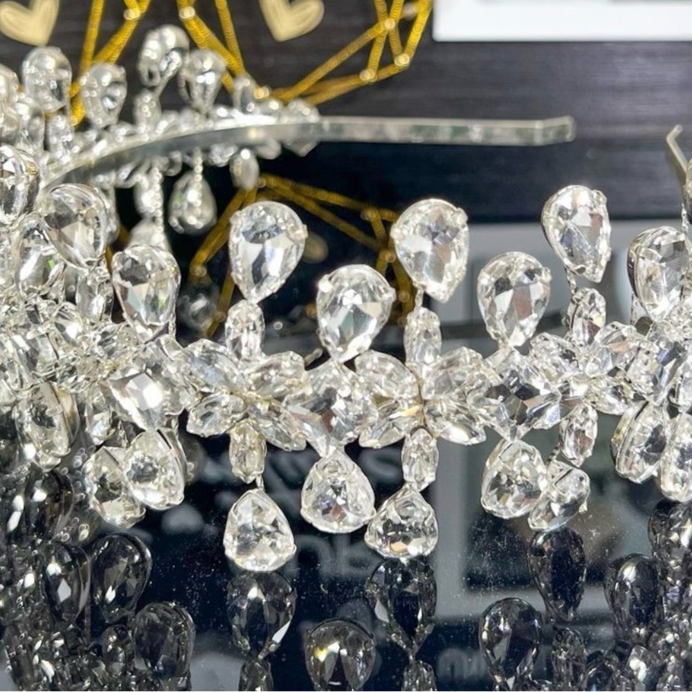 Elegant Silver Crystal Headband